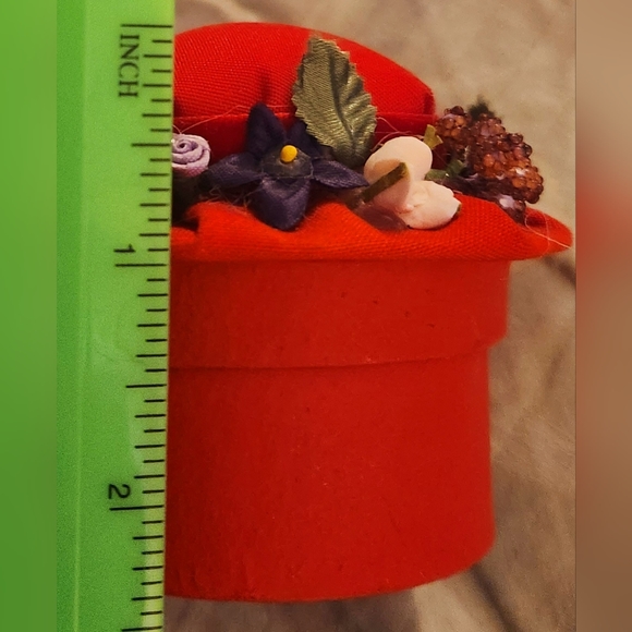 Trinket/Jewelry/ Gift Box. Cloth/ Cardboard. Purple Red Embellished. 3"x3". - Picture 7 of 14